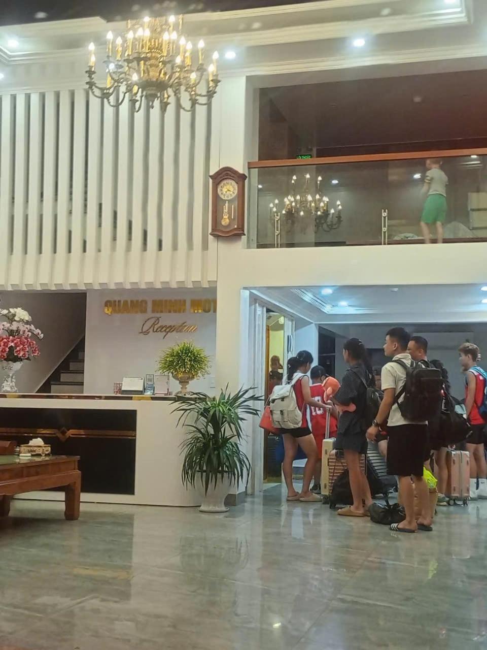 Quang Minh Hotel Ðố Sơn Exterior foto